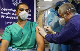 همزمان با سراسر کشور؛ واکسیناسیون کرونا در فارس آغاز شد