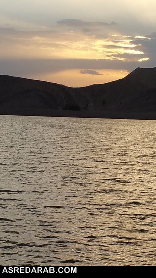 تصاویر دیدنی از دریاچه سد انگبینه شهر دبیران