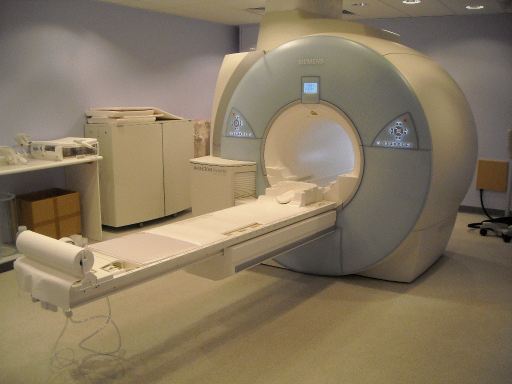 دستگاه MRI به  بیمارستان داراب تحویل  شد