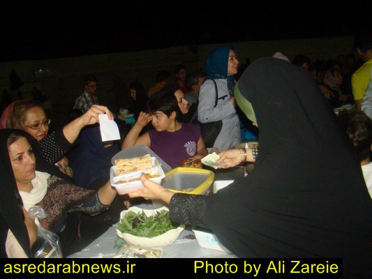 جشنواره فروش غذاهای خانگی  در داراب برگزار شد/ مهرورزی در آستانه ماه مهر