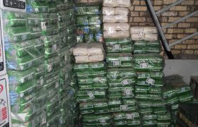 کشف یک هزار و ۵۰۰ بسته پوشاک بچه احتکار شده در داراب