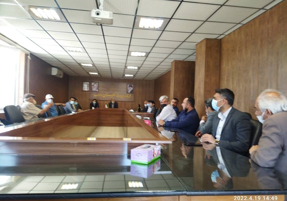 اولین نشست اعضای انجمن توسعه پایدار داراب و فرهاد سعدی فرماندار ویژه داراب برگزار شد